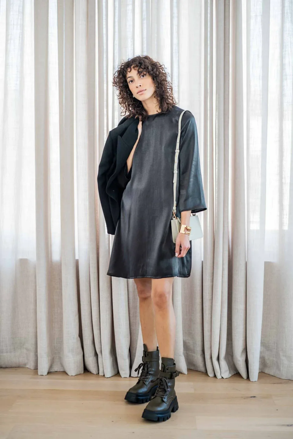 Photo du patron Nellie Dress Sewing Pattern cousu · vue 1 sur 5
