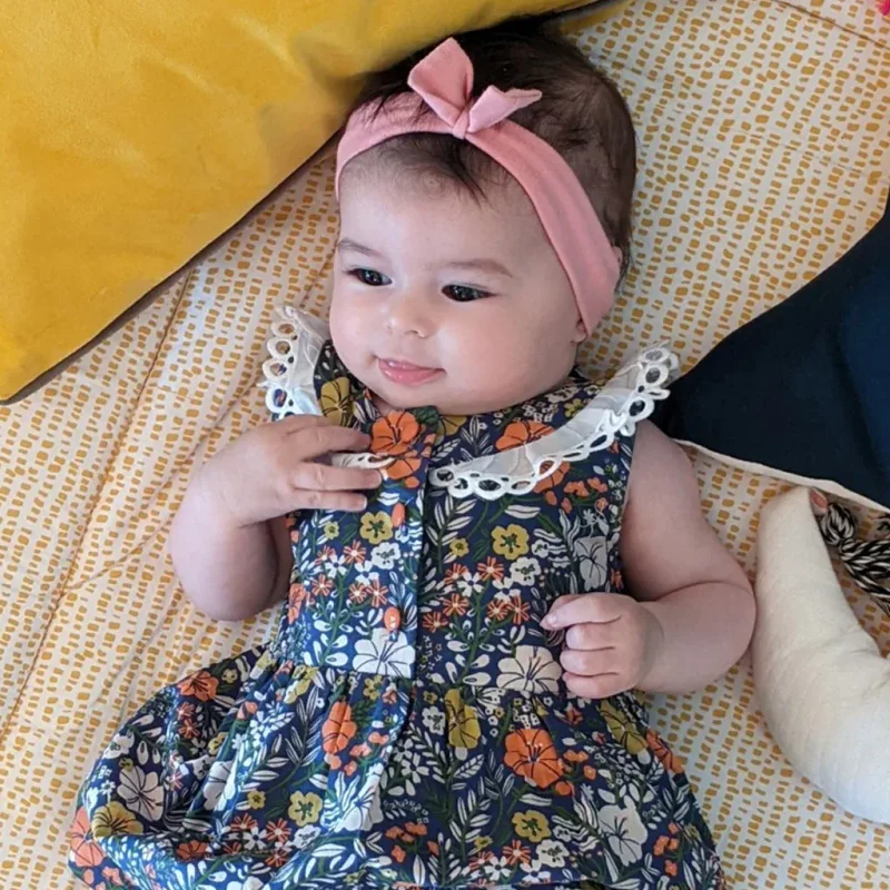 Patron Bébé : Robe Baby-Ondine mois · Super Bison