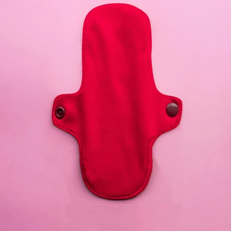 Photo du patron Serviette hygiénique lavable (modèle asymétrique et étroit) cousu · vue 1 sur 1