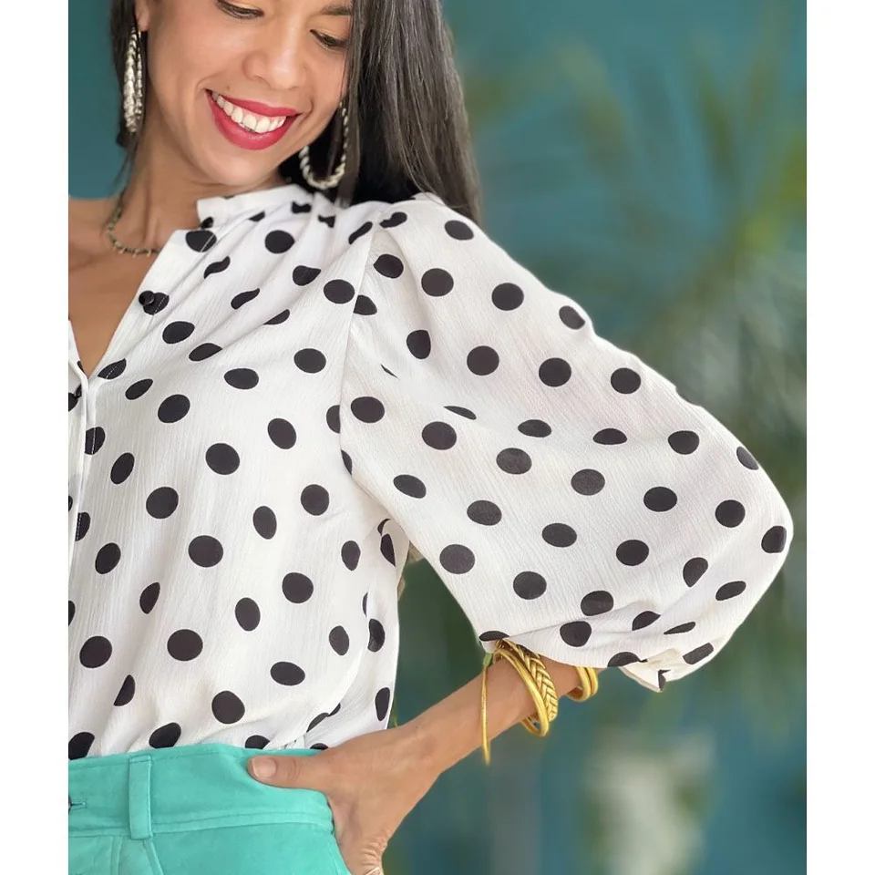 Photo du patron BLOUSE et ROBE VIVIANE cousu · vue 1 sur 8