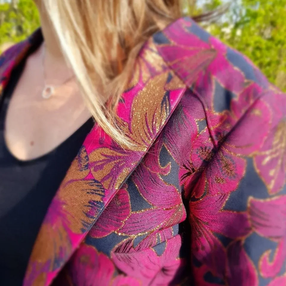 Photo du patron Hibiscus - Patron Et Tuto Veste Facile cousu · vue 1 sur 8