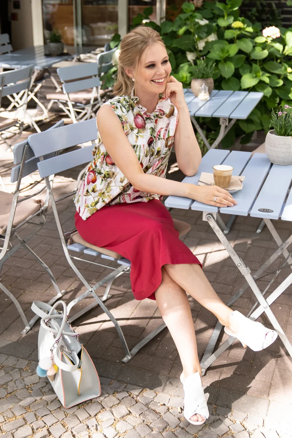 Photo du patron 50-4 MARLOW Ruffled-collar blouse cousu · vue 1 sur 8